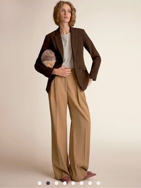 The Bia Pleated Trouser - Air Twill in Macaroon